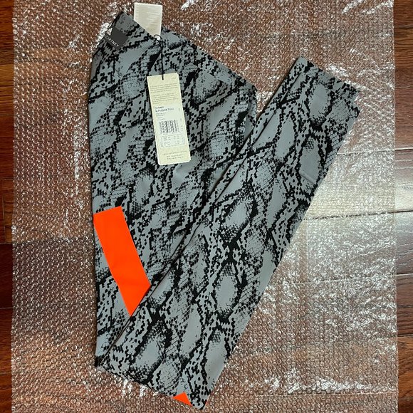 LAST CHANCE NWT Adidas by Stella McCartney Alphaskin Tights, XS - Picture 3 of 5